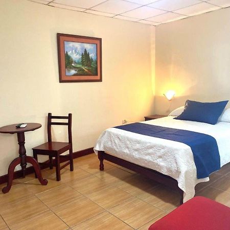 Hotel D'Mario Lago Agrio Экстерьер фото